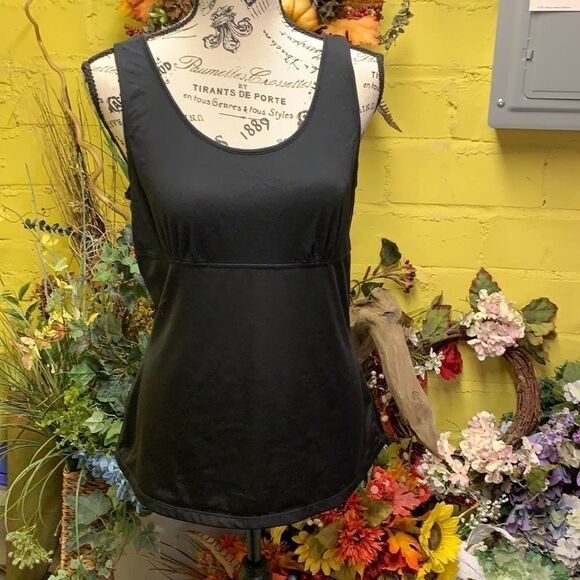 Black tank top   9/1 - Picture 1 of 3